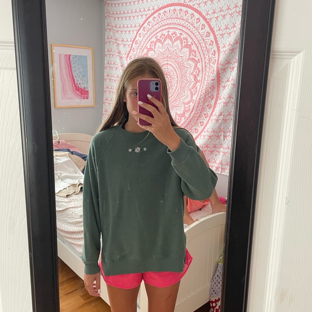 American eagle green flower crewneck